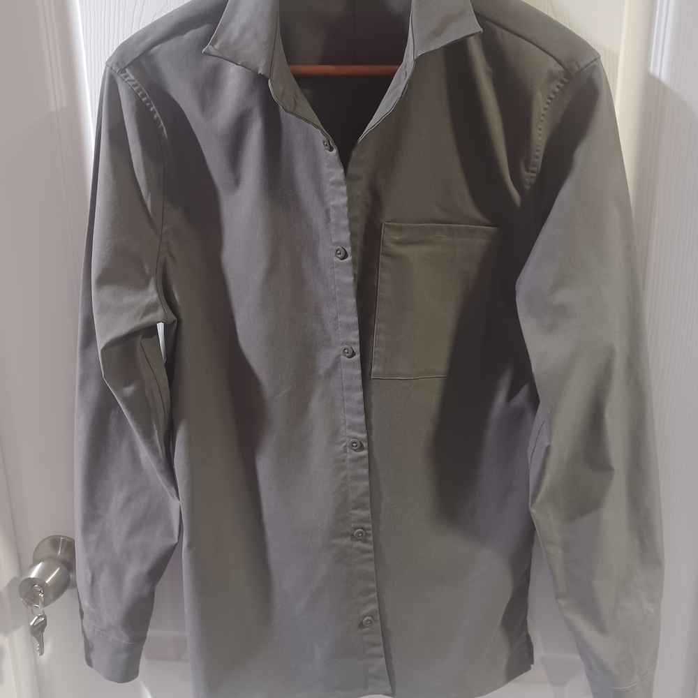 Lululemon Olive Green Button-Up Shirt - Picture 5 of 8